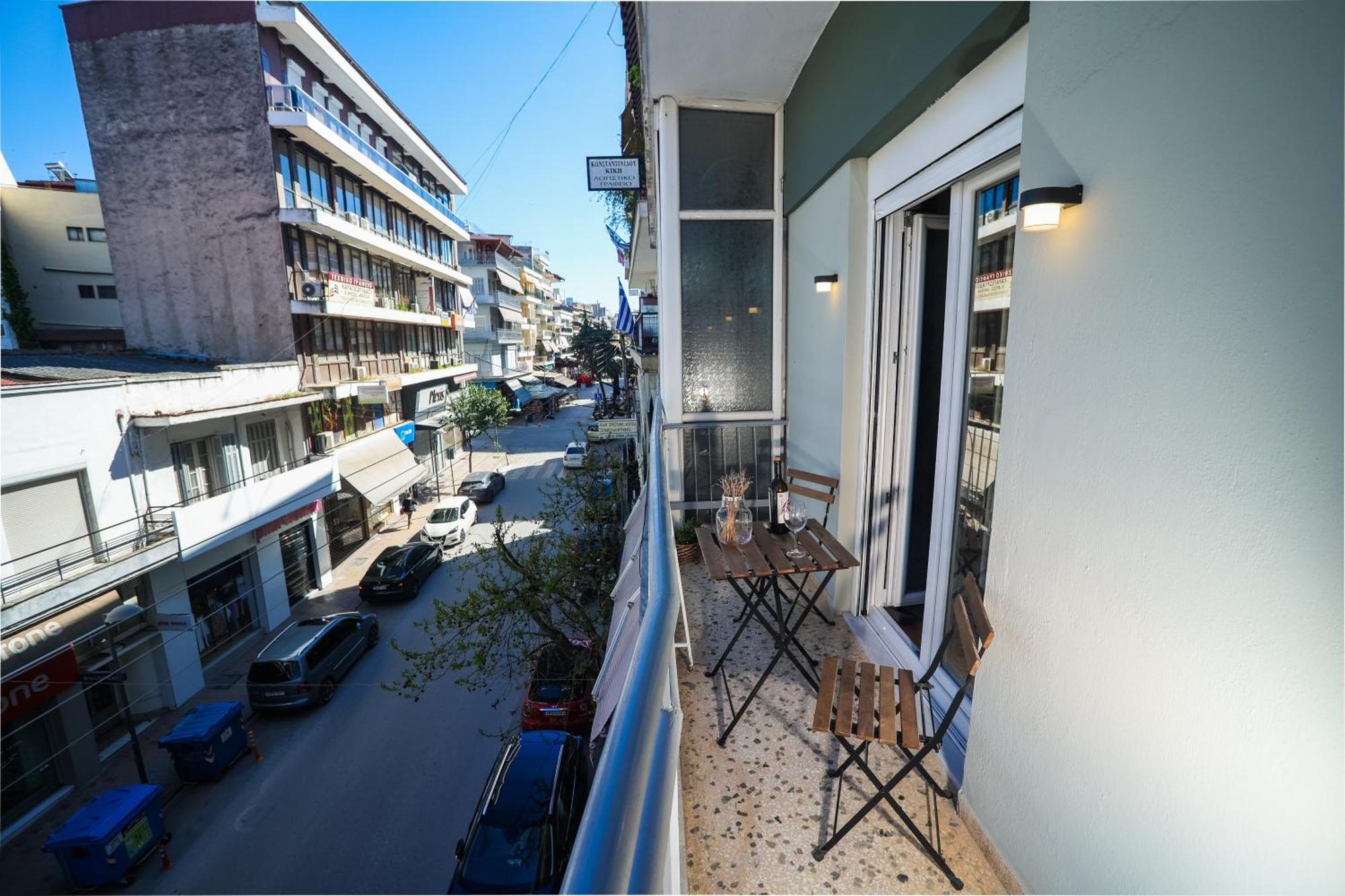 Mazi Apartment